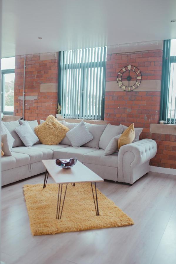 Bv Luxury Apartment Penthouse Conditioning House Bradford  Exterior photo